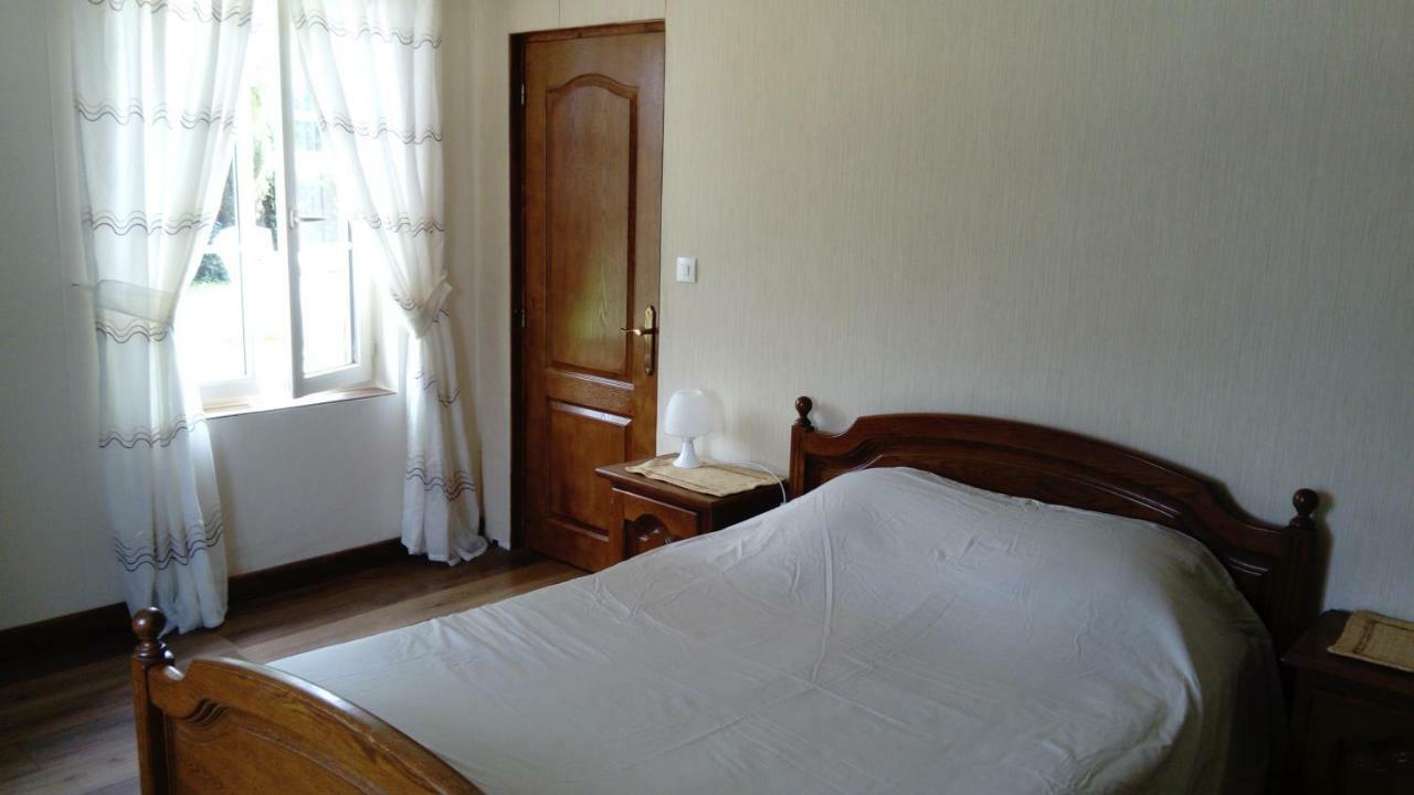 La Petite Maison Normande Ticheville Екстериор снимка